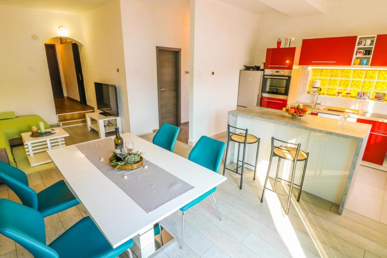 Apartments Andrea バスカ エクステリア 写真